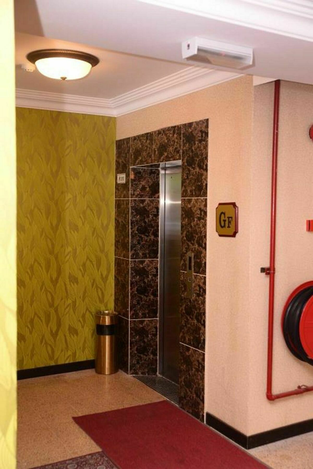 Hotel Grand Palace Ampang Ампанг Екстериор снимка