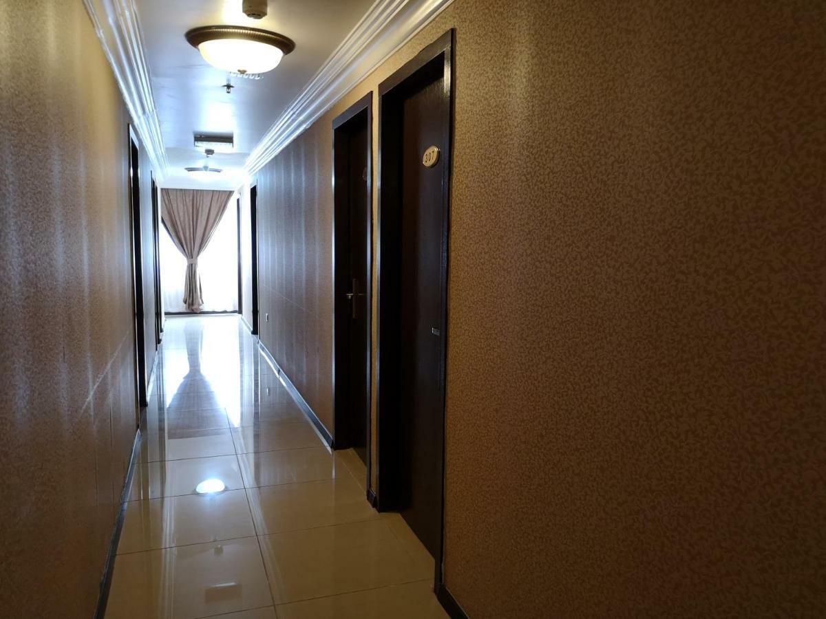 Hotel Grand Palace Ampang Ампанг Екстериор снимка